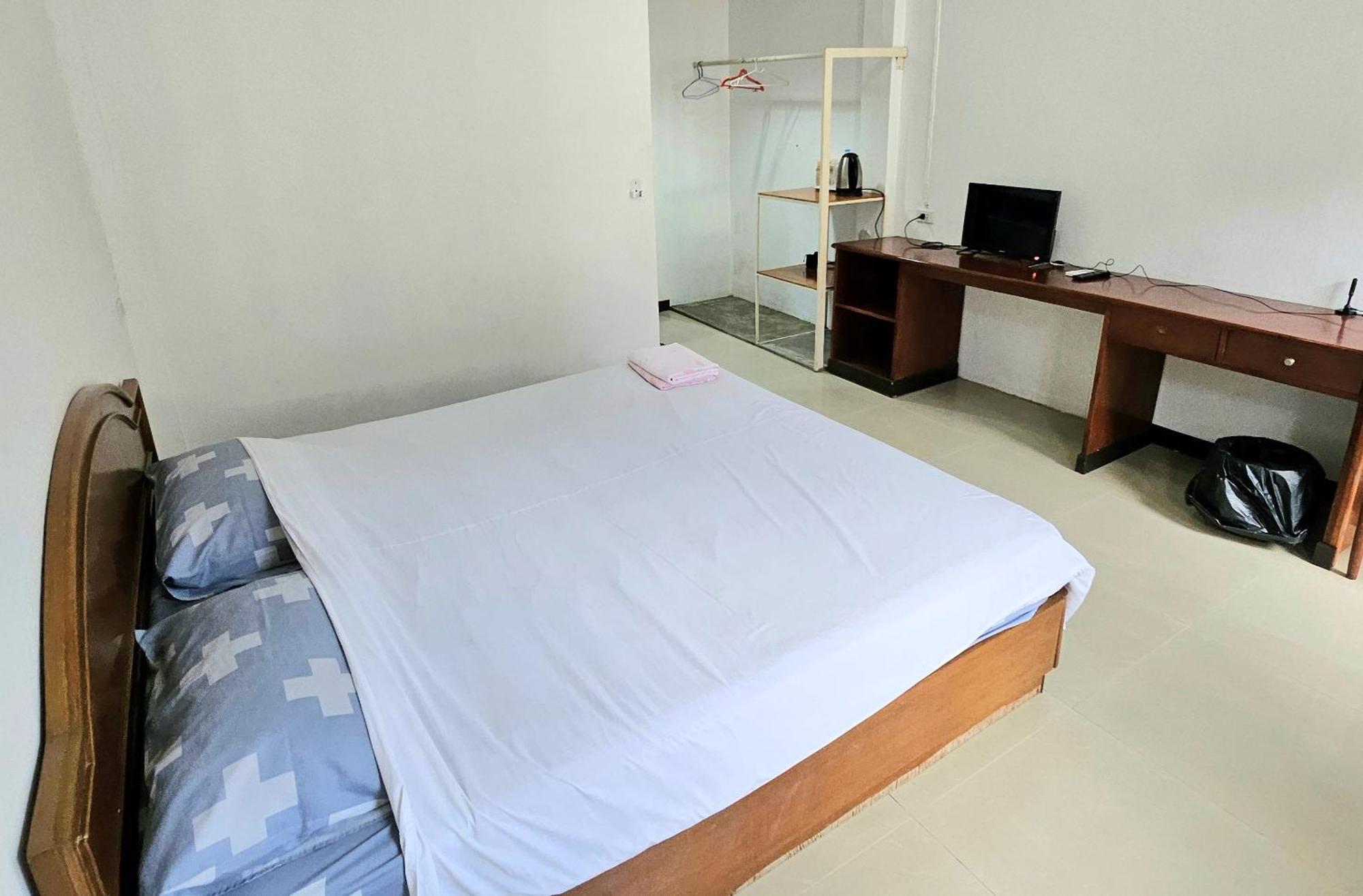 A House Boutique Guesthouse Bangkok Bagian luar foto